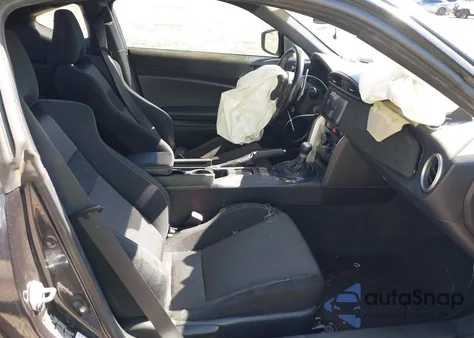 2019 Toyota 86 z USA, uszkodzony, nr VIN JF1ZNAA13K8703964